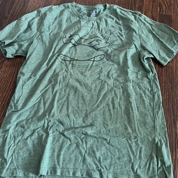 Graphic tees selling single or mix and match - Picture 13 of 14